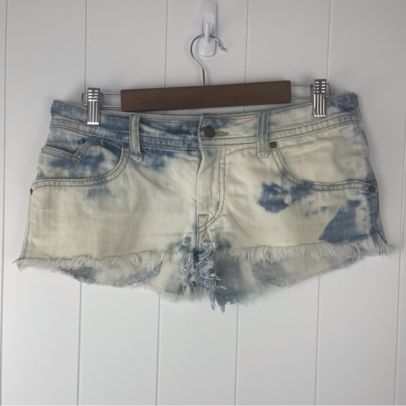 Hudson Shorts Size 30 - Picture 2 of 10